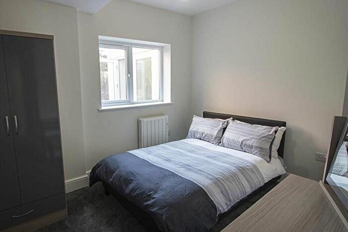4 Bedroom Semi-Detached House To Rent In Mansfield Road, Nottingham, NG1