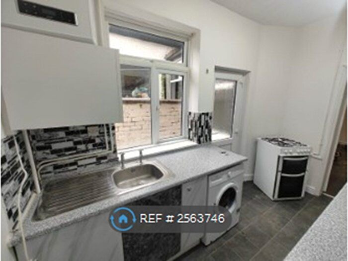 2 Bedroom Terraced House To Rent In Avoca Street, Stoke-On-Trent, ST1