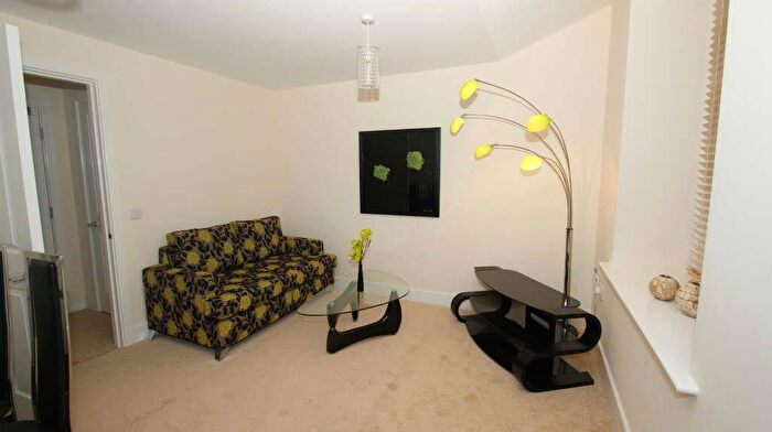 2 Bedroom Duplex To Rent In Winker Green Mills, Stanningley Road, LS12