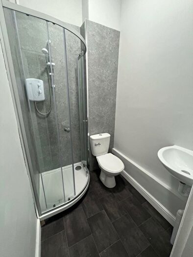 5 Bedroom Terraced House To Rent In North Luton Place, Cardiff, CF24