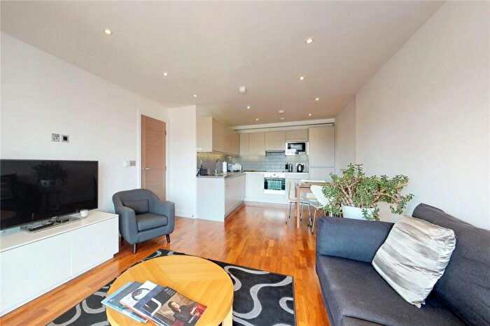 2 Bedroom Flat To Rent In Sesame Apartments, Holman Road, SW11