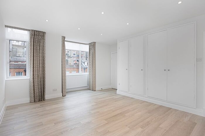 Studio To Rent In Oakley House, Sloane Street, London, SW1X