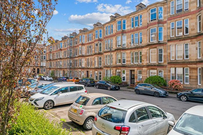 2 Bedroom Flat For Sale In Cumming Drive, Flat /, Mount Florida, Glasgow, G42
