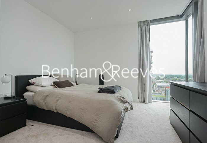 2 Bedroom Flat To Rent In Bollinder Place, Shoreditch, EC1V