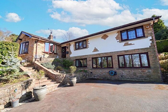 4 Bedroom Detached Bungalow For Sale In Simmondley Village, Glossop, SK13