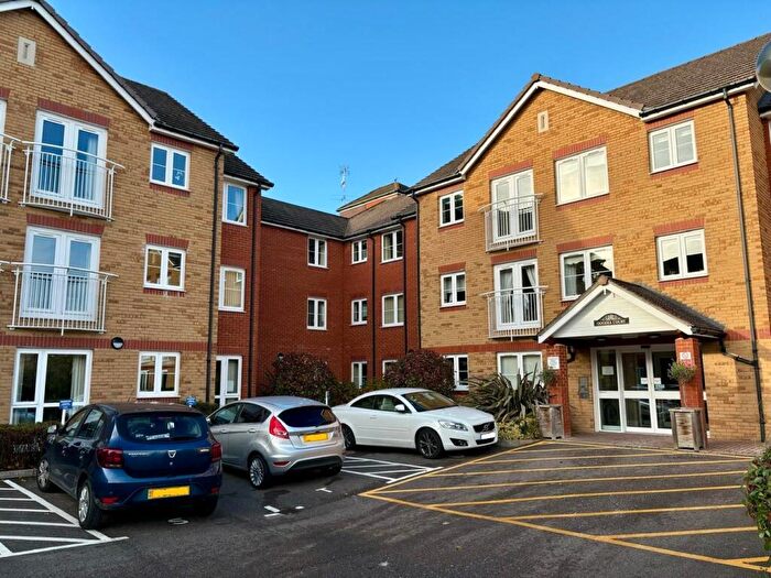 1 Bedroom Retirement Property For Sale In Goodes Court, Royston, SG8