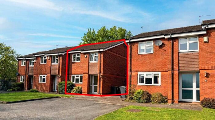 3 Bedroom End Of Terrace House For Sale In Lake View Close, Kew, Southport, PR8