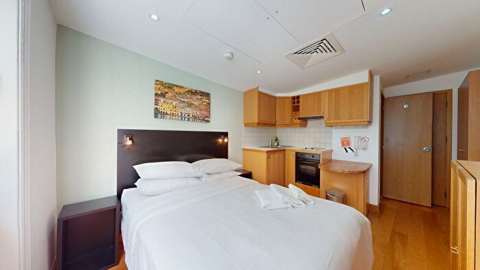 Studio To Rent In Cartwright Gardens, London, WC1H