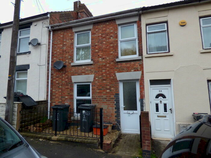 1 Bedroom Ground Flat To Rent In Radnor Street, Swindon, SN1