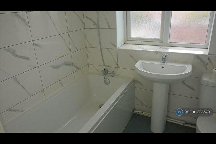 4 Bedroom Terraced House To Rent In Chelveston Drive, Corby, NN17