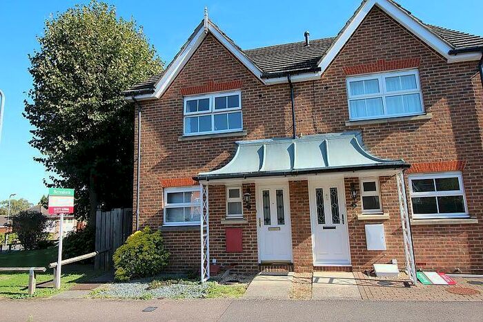 2 Bedroom End Of Terrace House To Rent In Burns Close, CM11