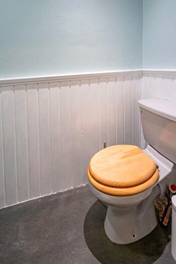 1 Bedroom Flat To Rent In Buchanan Street, Leith, Edinburgh, EH6
