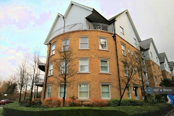 2 Bedroom Penthouse To Rent In St. Andrews Close, Canterbury, CT1