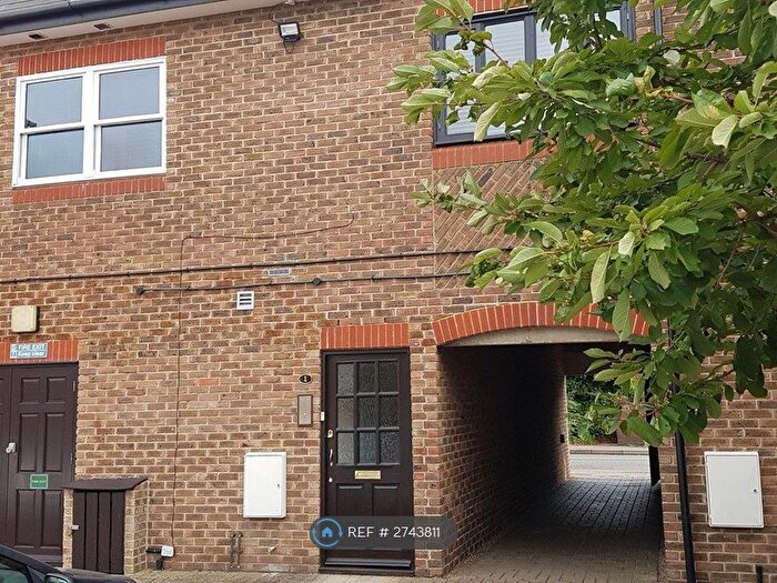 3 Bedroom Maisonette To Rent In Heritage Court, Egham, TW20