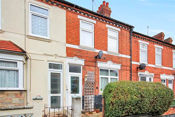 3 Bedroom House To Rent In Gordon Road, Wellingborough, NN8