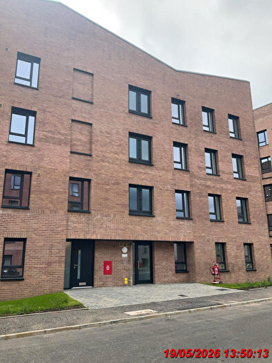 2 Bedroom Apartment To Rent In Etna Street, Glasgow, G41