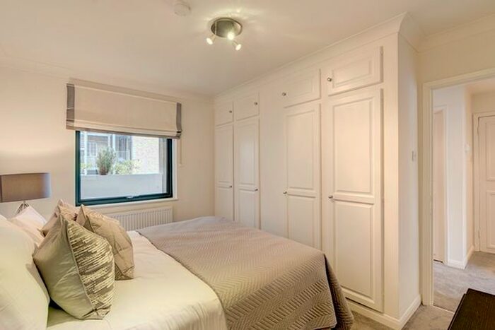 2 Bedroom Flat To Rent In Fulham Road, London, SW3