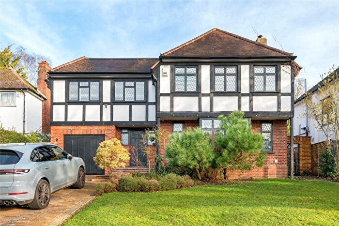5 Bedroom House For Sale In Wimborne Avenue, Chislehurst, BR7