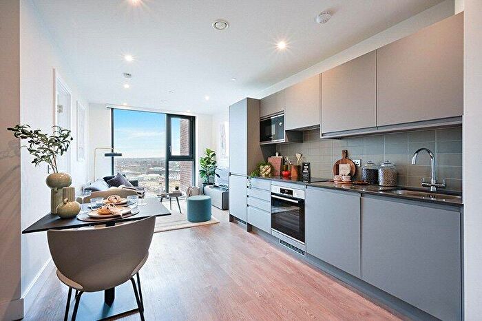 1 Bedroom Apartment To Rent In Uncle Leeds, Whitehall, LS12