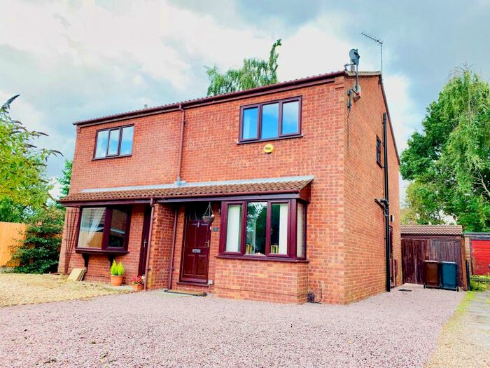 3 Bedroom Semi-Detached House To Rent In Teesdale Close, Lincoln, LN6