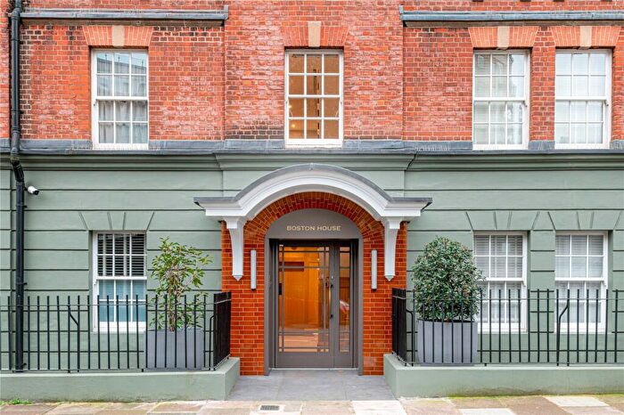 3 Bedroom Apartment To Rent In Taunton Place, Marylebone, London, NW1