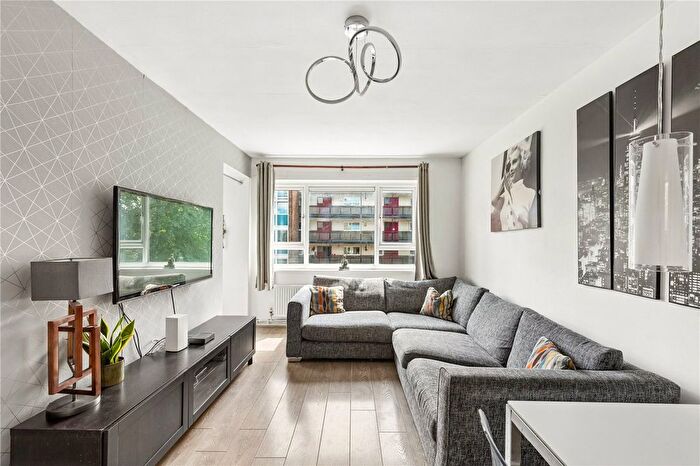 2 Bedroom Flat To Rent In Anderson Road, London, E9