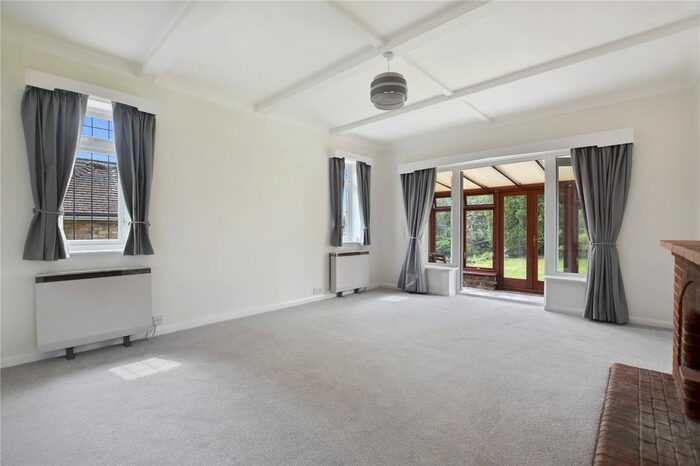 2 Bedroom Bungalow To Rent In Green Street, Chorleywood, Rickmansworth, Hertfordshire, WD3