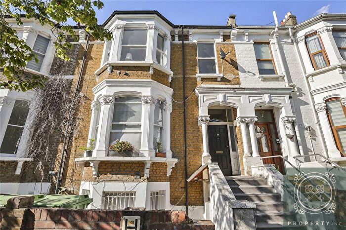 2 Bedroom Flat To Rent In Vartry Road, London, N15