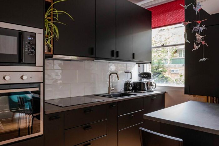 1 Bedroom Flat To Rent In Camden Street, NW1