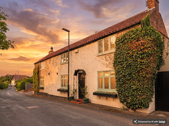 3 Bedroom Cottage For Sale In Skinners Lane, Waltham, Grimsby, DN37