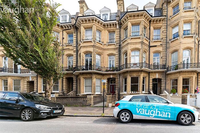 3 Bedroom Maisonette To Rent In First Avenue, Hove, BN3