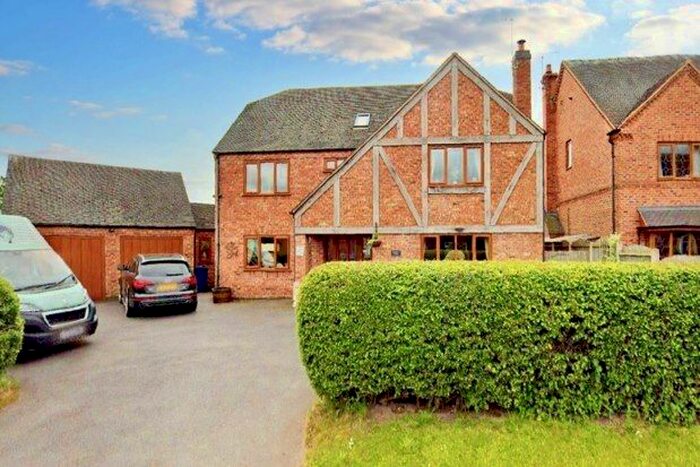 4 Bedroom Property To Rent In Newport Road, Stafford, ST18