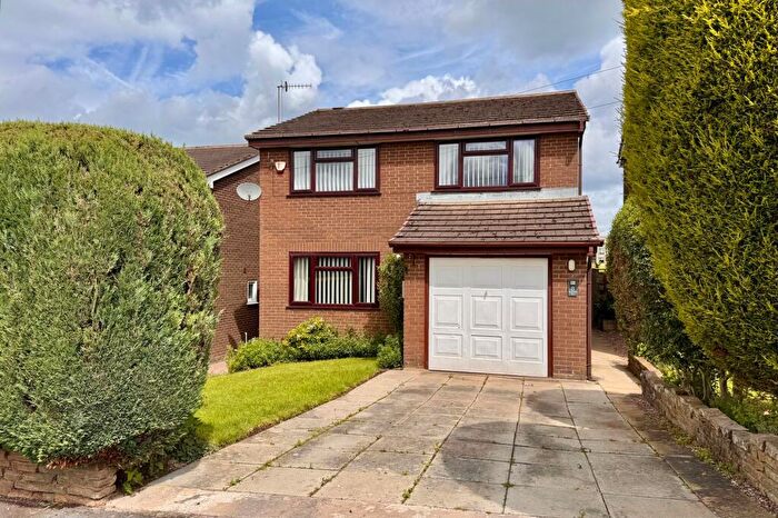 4 Bedroom Detached House For Sale In Meadowfield Close, Hadfield, SK13
