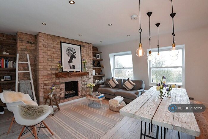 2 Bedroom Flat To Rent In Highgate West Hill, London, N6