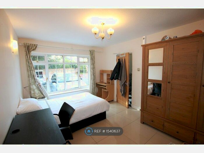 7 Bedroom Detached House To Rent In Crescent Road, Reading, RG1