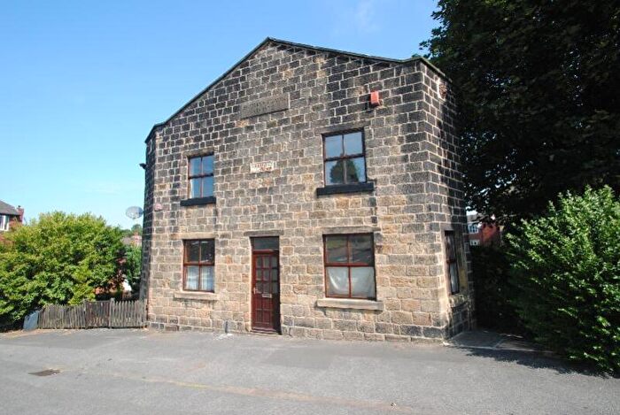 2 Bedroom Terraced House To Rent In St John's Place, Leeds, West Yorkshire, LS5
