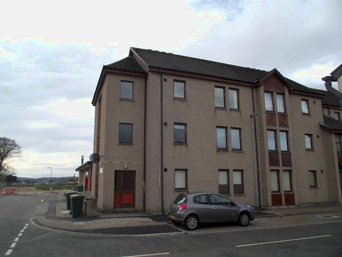 2 Bedroom Flat To Rent In Kingsmills Court, Elgin, Moray, IV30