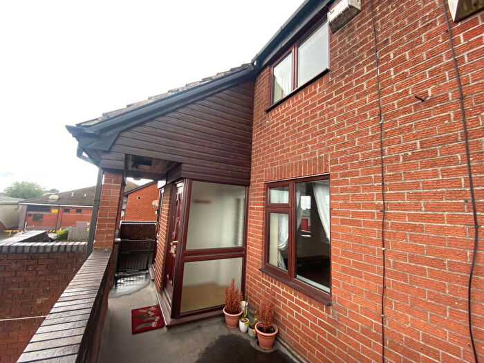 2 Bedroom Duplex For Sale In Russell Street, Chadderton, OL9