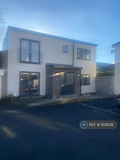 1 Bedroom Flat To Rent In Southmead Road, Westbury-On-Trym, Bristol, BS10