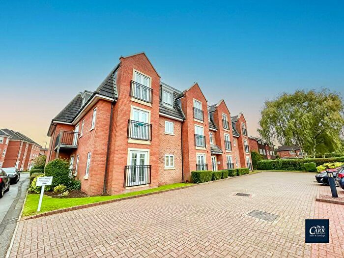 2 Bedroom Flat For Sale In Grange Drive, Streetly, Sutton Coldfield, B74