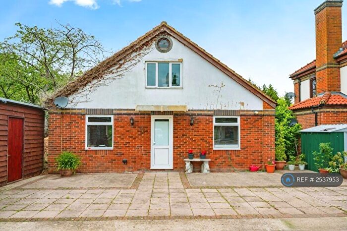 1 Bedroom Detached House To Rent In St. Pauls Walden, Hitchin, SG4