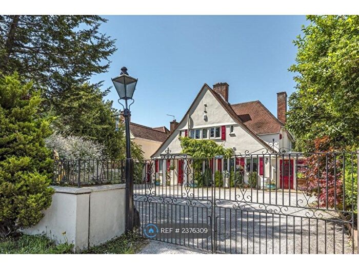 4 Bedroom Detached House To Rent In Banbury Road, Oxford, OX2