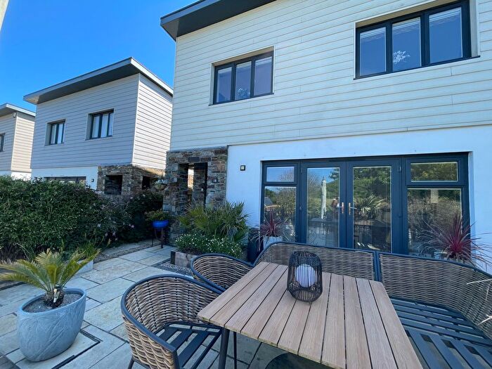 3 Bedroom Property To Rent In The Carracks, St. Ives, TR26