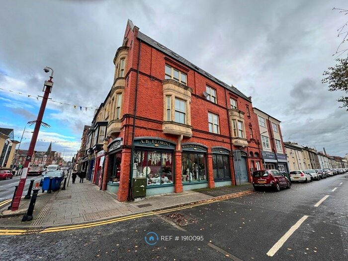 2 Bedroom Flat To Rent In Florence House, Newport, NP20