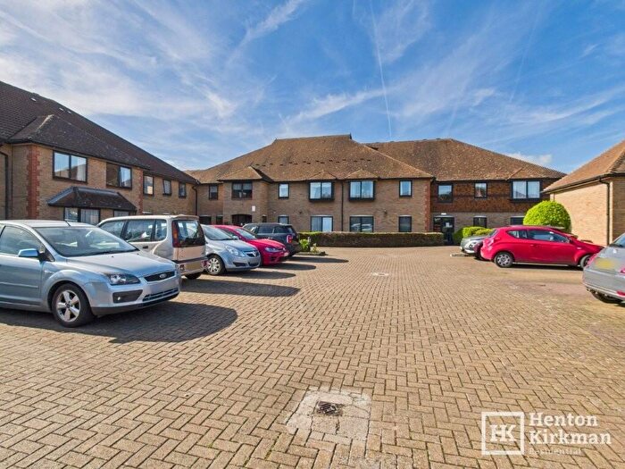 1 Bedroom Apartment To Rent In Park Lodge, Queens Park Avenue, Billericay, Essex, CM12