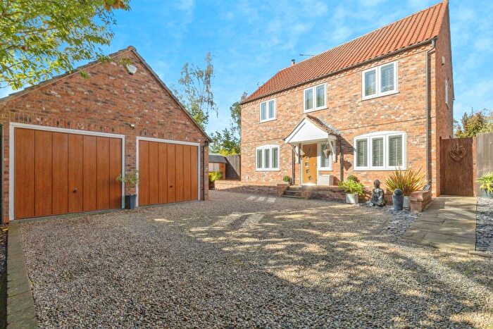 4 Bedroom Detached House For Sale In Chestnut Close, Nocton, Lincoln, LN4