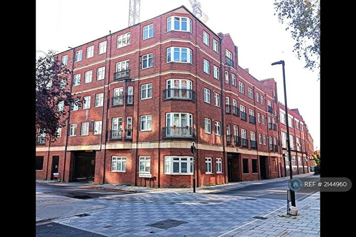 3 Bedroom Flat To Rent In Spring Gardens Court, London, SE11