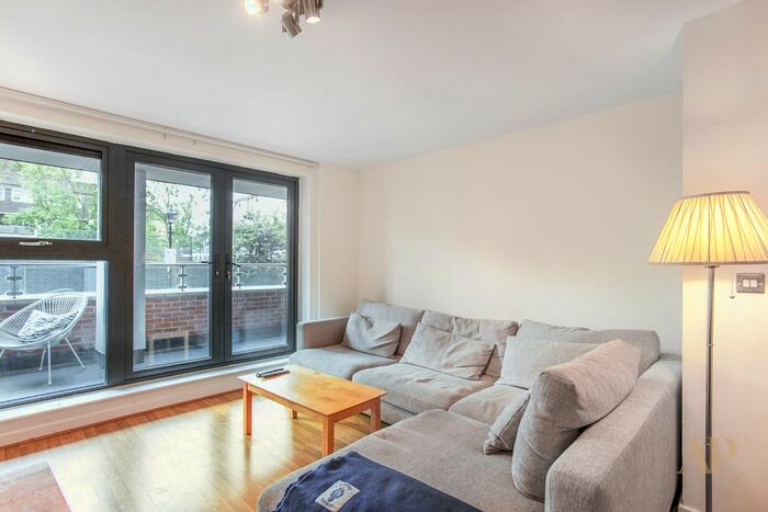 1 Bedroom Flat To Rent In Windsor Court, Mostyn Grove, London, E3