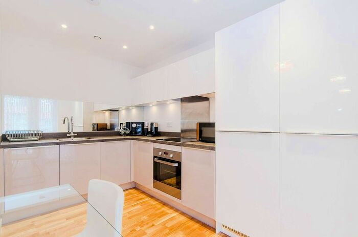 2 Bedroom Flat To Rent In Arla Place, South Ruislip, Ruislip, HA4