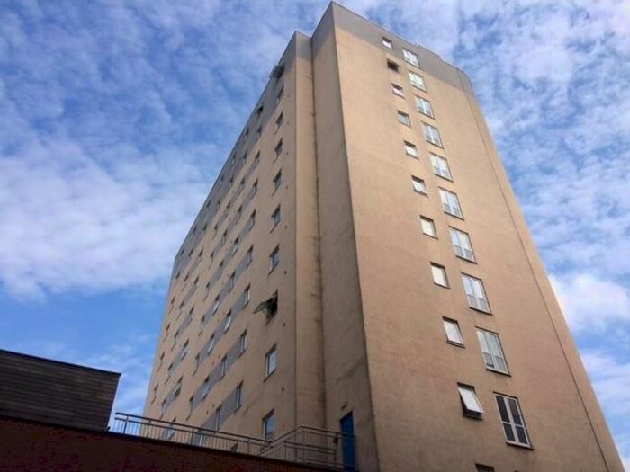 2 Bedroom Flat To Rent In Blackfriars Road, Glasgow, G1